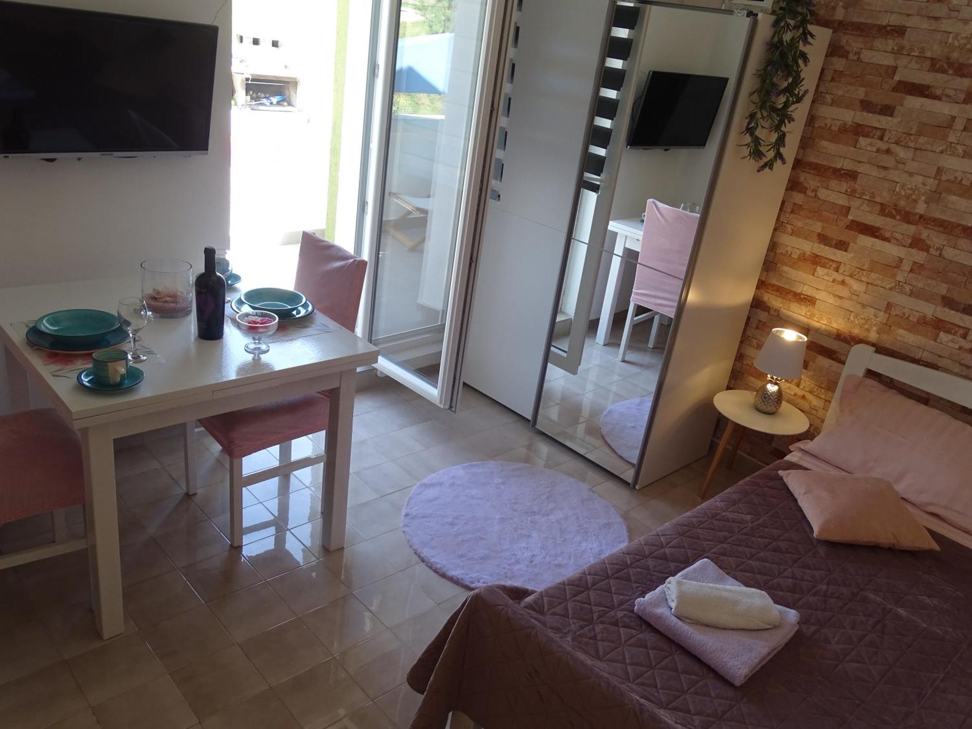 Apartments Sime Dinjiška Eksteriør bilde