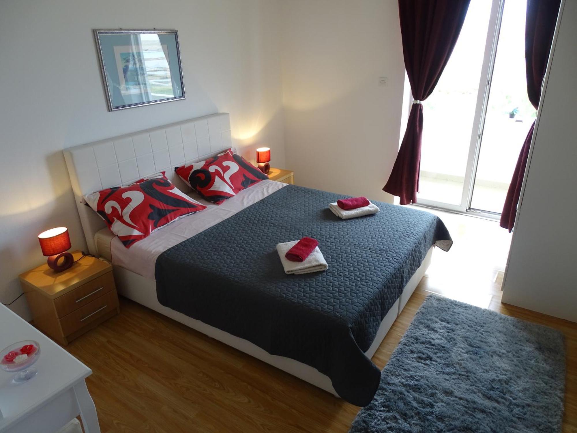 Apartments Sime Dinjiška Eksteriør bilde