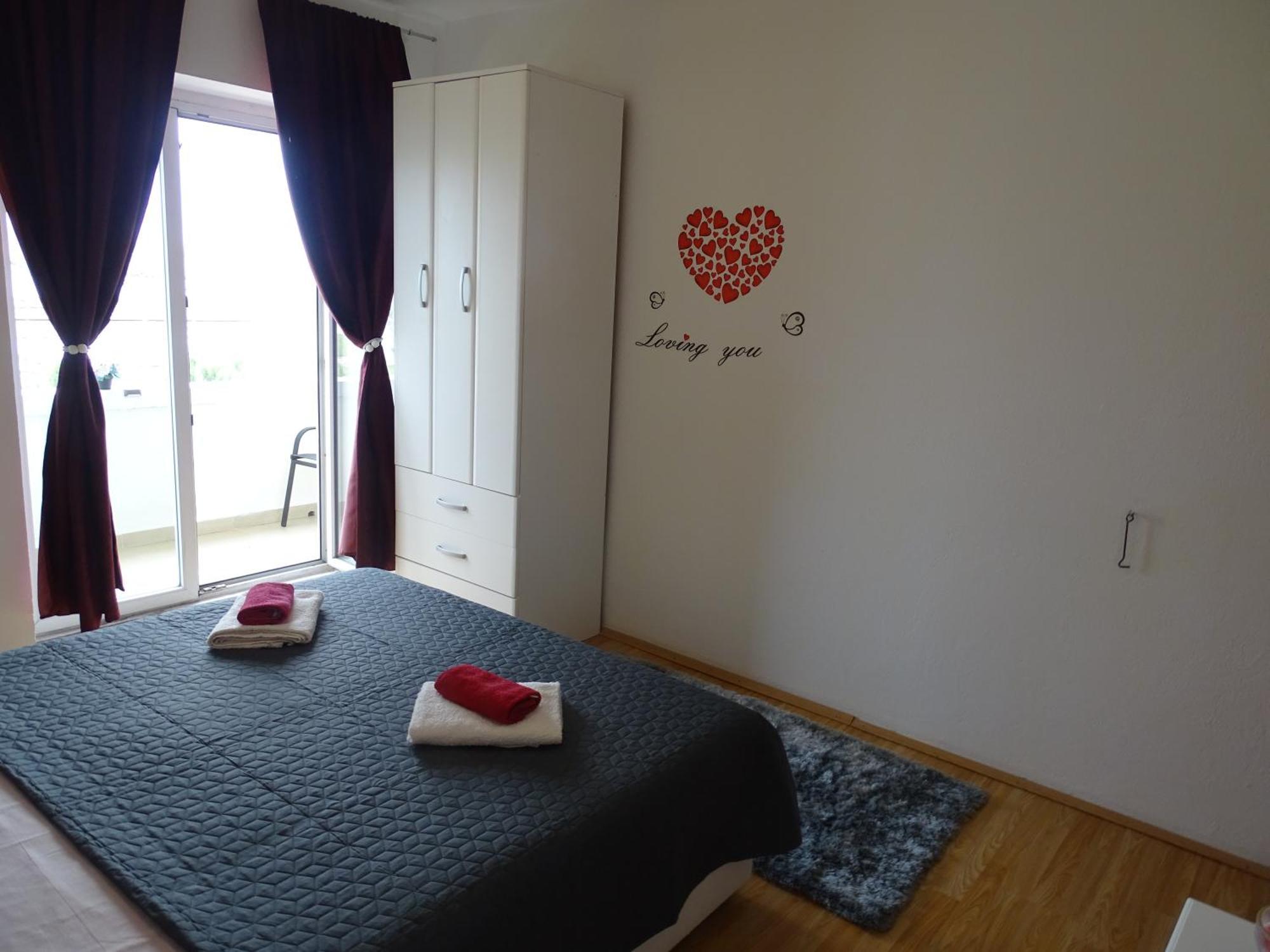 Apartments Sime Dinjiška Eksteriør bilde