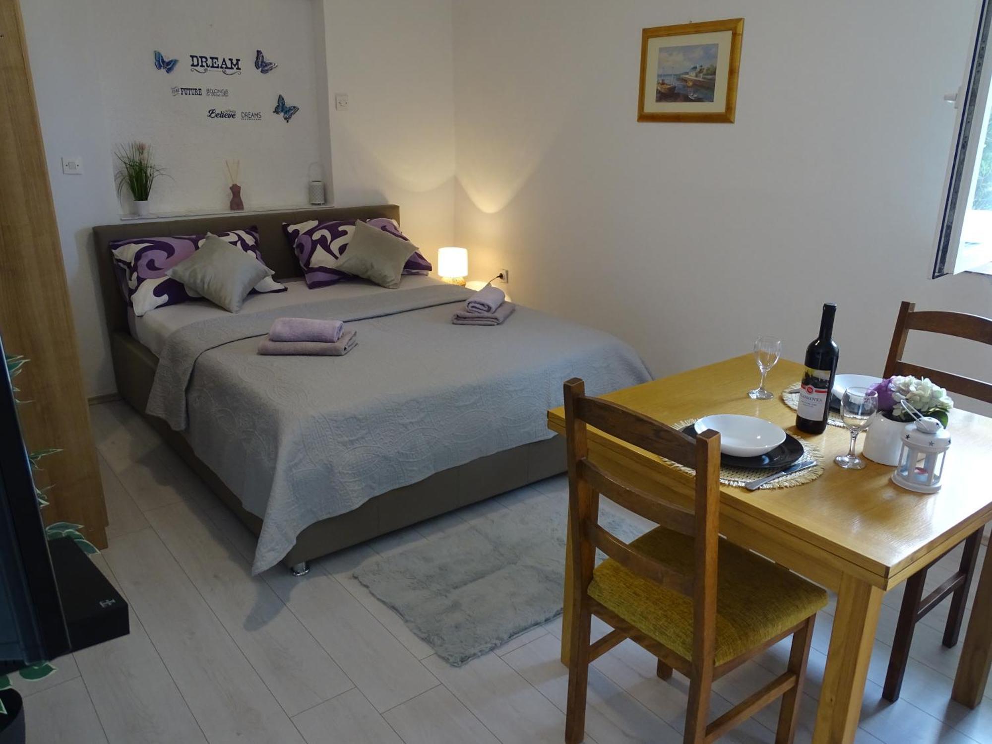Apartments Sime Dinjiška Eksteriør bilde