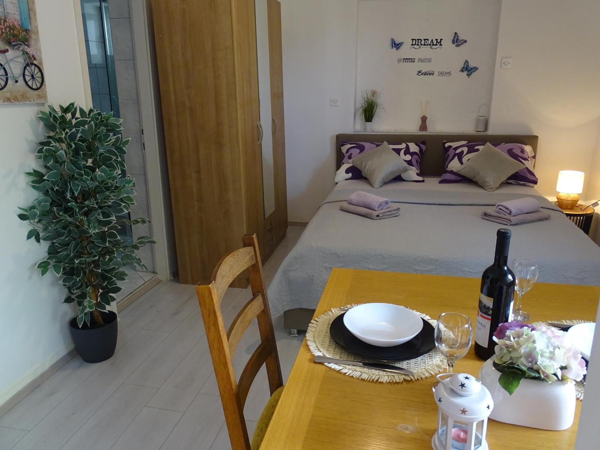 Apartments Sime Dinjiška Eksteriør bilde